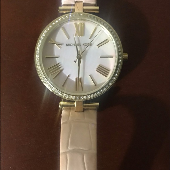 Michael kors watch - Picture 2 of 2